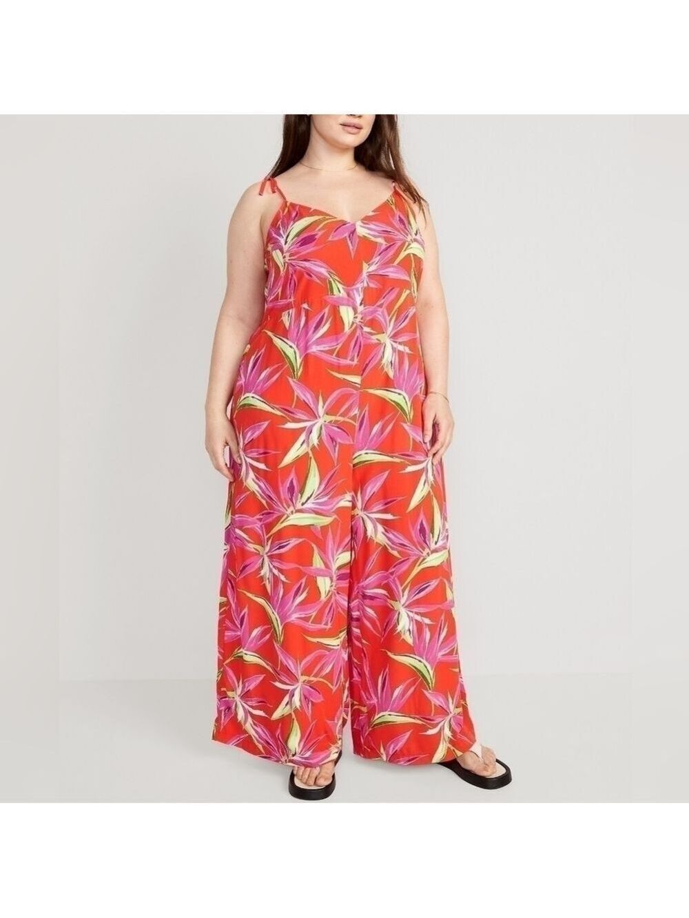 4X - Old Navy | Loose Cropped Tie-Shoulder V-Neck Cami Jumpsuit